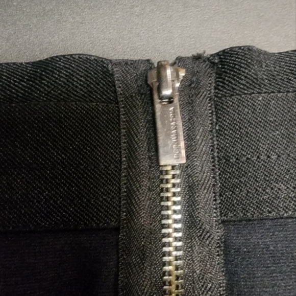 BCBG Zipup Skirt Black Size XS - Picture 4 of 4